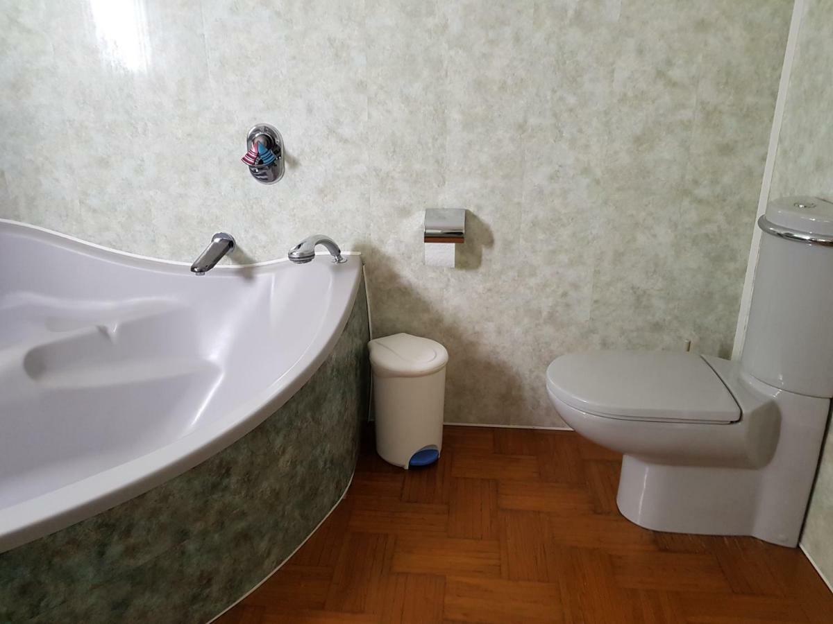Villa Le Rabailly Merenvielle Bagian luar foto